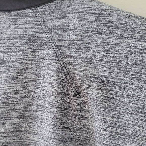 Lululemon stretch golf or casual shirt - Picture 3 of 9